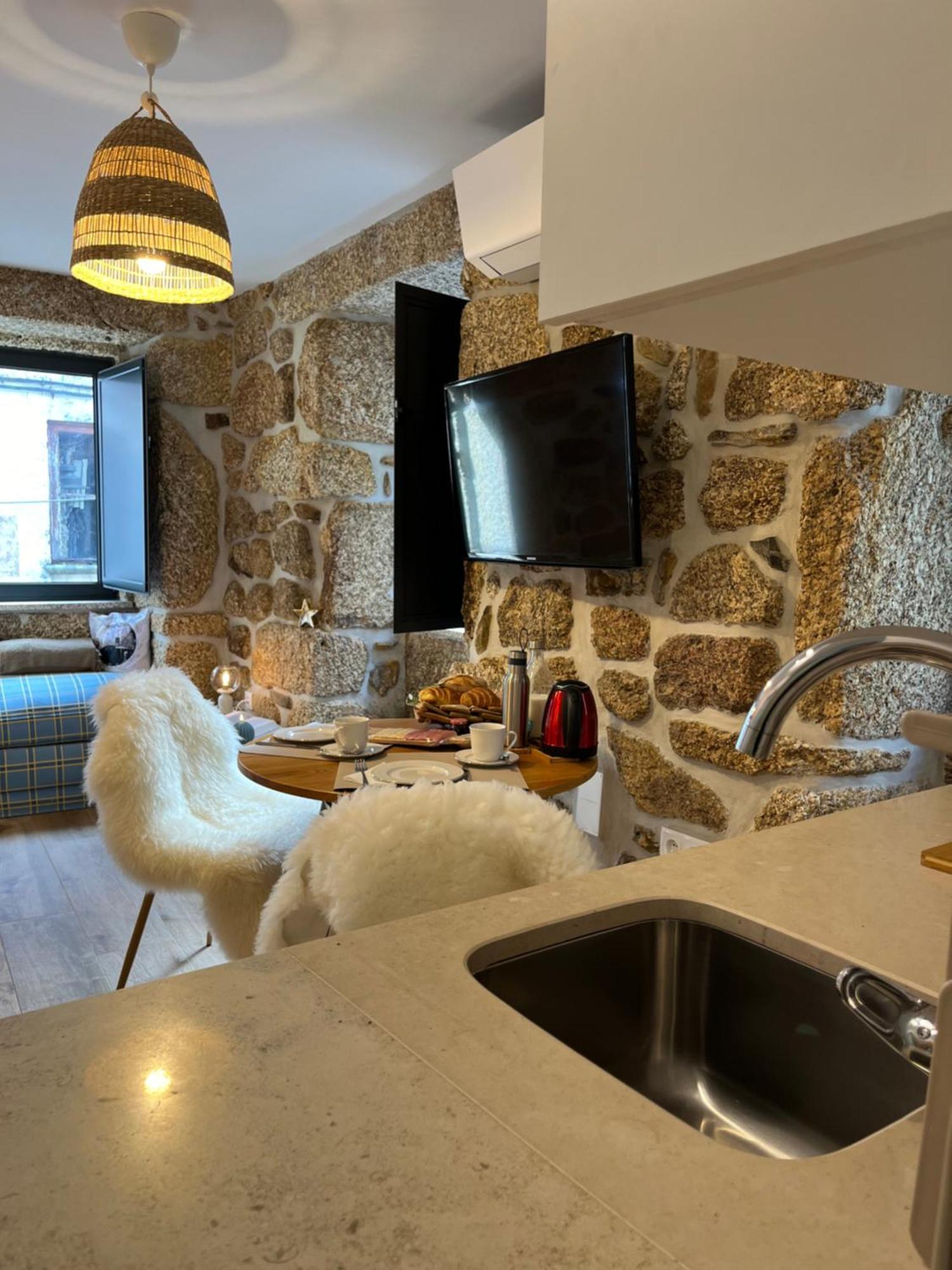 Senhora Da Estrela Al Apartamento *